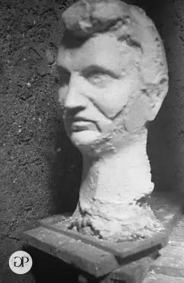 Testa ritratto maschile in gesso — Giovanni Pennacchietti